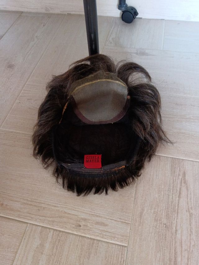 Peluca Gisela Mayer marrón