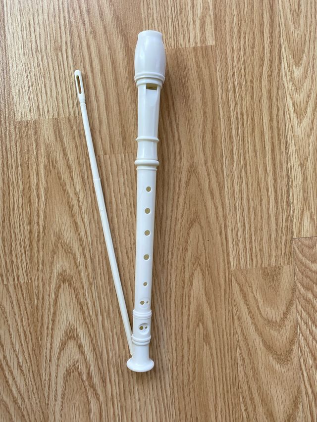 Flauta dulce blanca