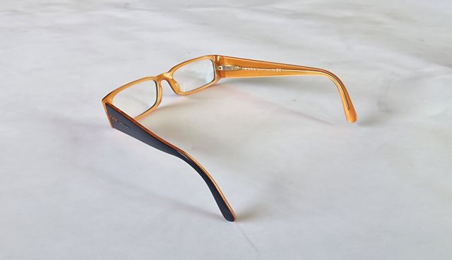 Occhiali Prada con portaocchiali