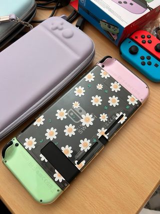 Nintendo Switch (CON MANDOS NUEVOS)