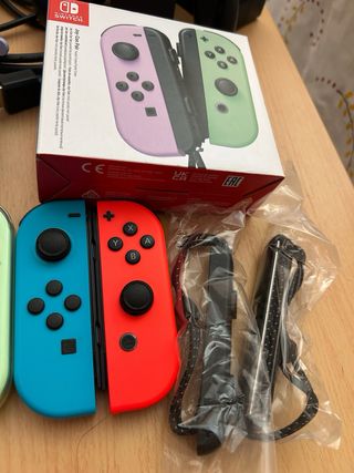 Nintendo Switch (CON MANDOS NUEVOS)
