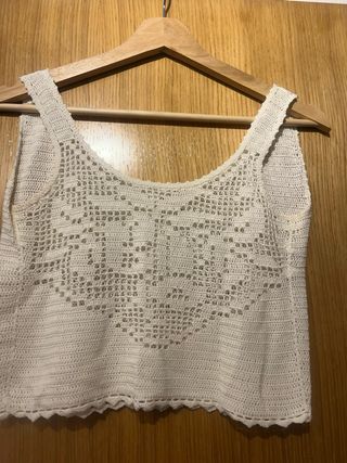 top de ganchillo blanco