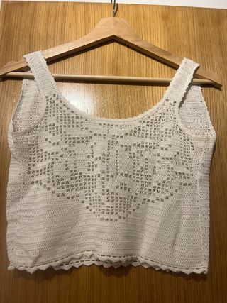 top de ganchillo blanco