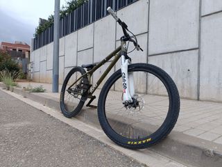 Bicicleta Dirt Jump Kona 26'