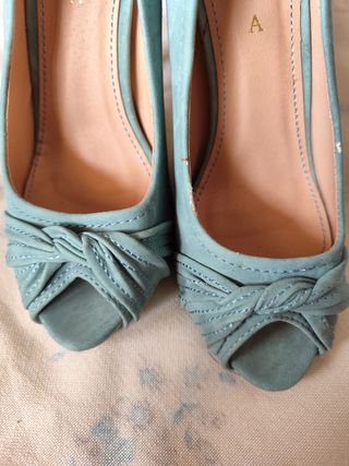 Zapatos tacón turquesa