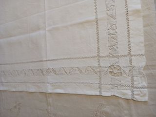 Runner copritavolo vintage ricamato a mano
