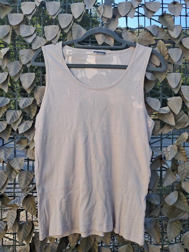 Canotta Beloved Basic Beige – Stile Minimal