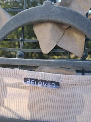 Canotta Beloved Basic Beige – Stile Minimal