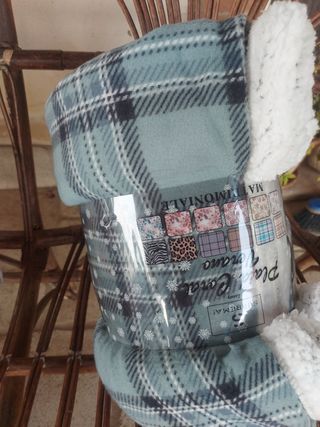 Plaid Matrimoniali In Pile fiori e scozzesi