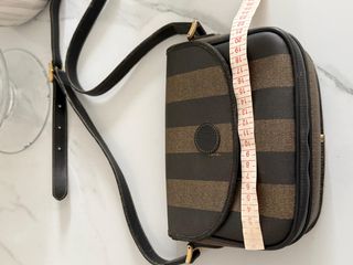 Bolso bandolera Fendi Mon Trésor, de lona