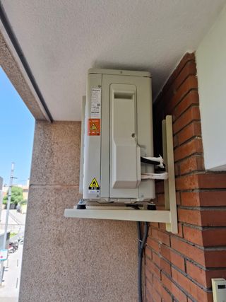 Electricista , insgaladir aire acondicionado