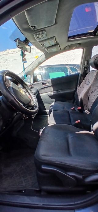 Honda FR-V 2005