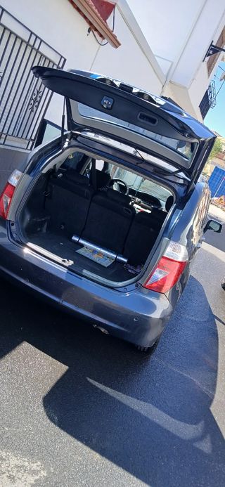 Honda FR-V 2005