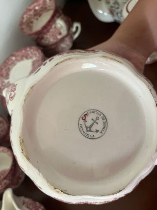 Tetera porcelana roja y blanca
La Cartuja De Sevil
