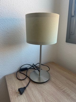 Lámpara mesa IKEA