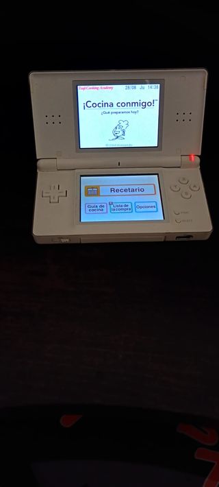 Nintendo DS Lite blanca + 5 juegos