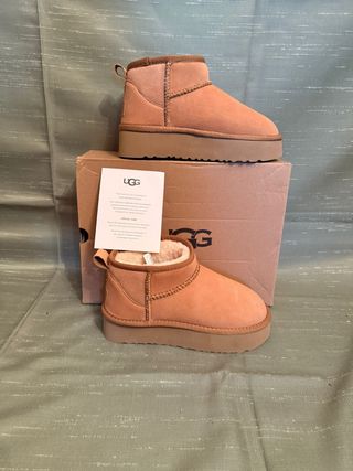 UGG Botas Nieve Marrón - Talla 37