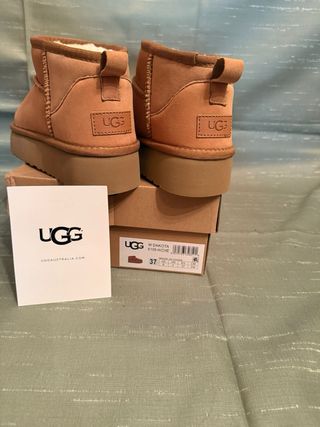 UGG Botas Nieve Marrón - Talla 37
