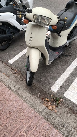 Moto honda scoopy 2001