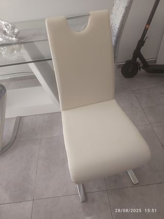 Mesa de comedor moderna - cristal