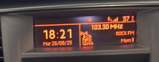 Pantalla Peugeot 508: multifunción