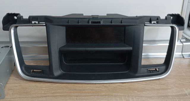 Pantalla Peugeot 508: multifunción