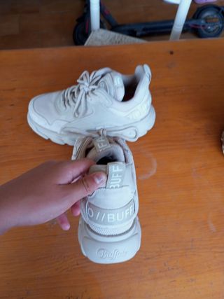 Zapatillas Buffalo beige mujer talla 41