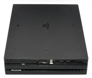 PS4 Pro (PlayStation 4) 1TB + mando