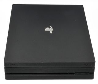 PS4 Pro (PlayStation 4) 1TB + mando