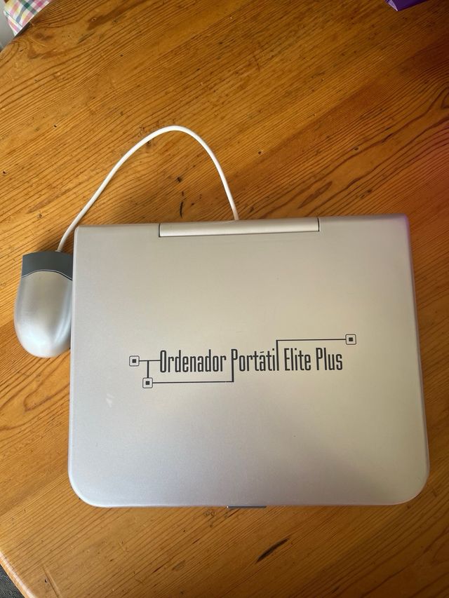 Ordenador Portátil Elite Plus educativo