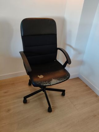 Silla escritorio IKEA Bomstad negra