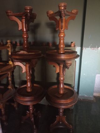 Mesa ovalada madera marrón