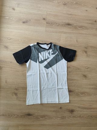 Camiseta Nike niño L (147-158cm)