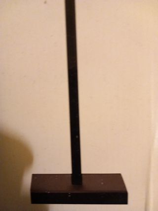Lampada da tavolo nera in metallo