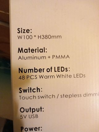 Lampada da tavolo nera in metallo