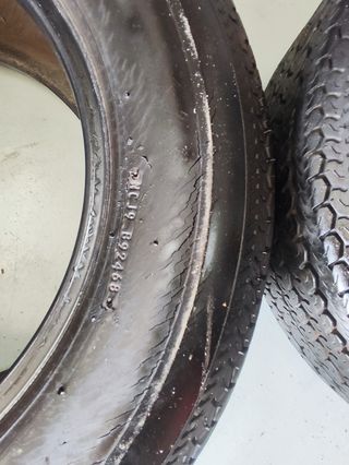 Neumáticos Goodyear Grand Prix 70 vintage.