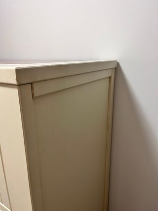 Mueble salón-comedor blanco y marrón