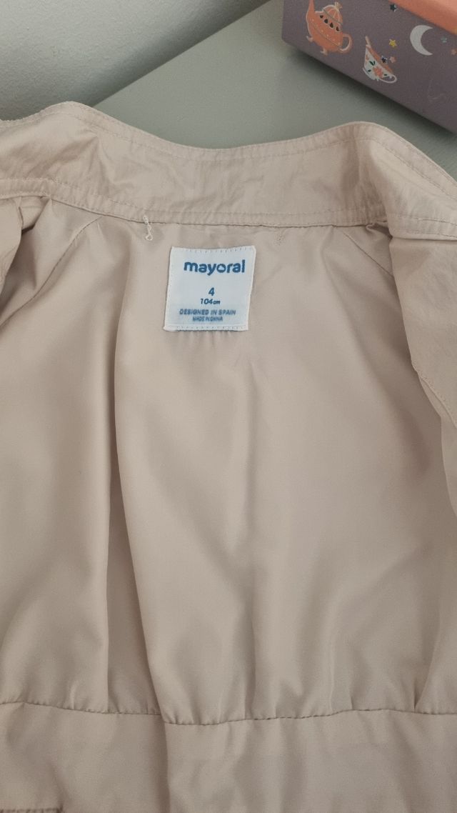 Gabardina Mayoral niña 4 años