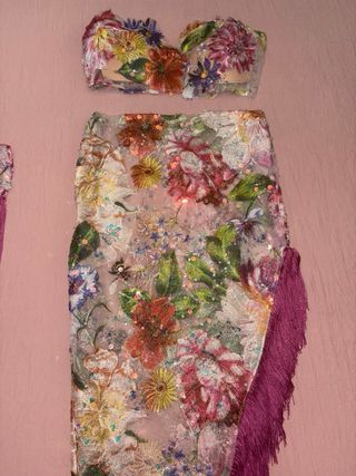 Vestido niña flores 
misma tela que Noemi Salazar