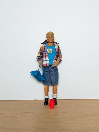 Muñeco Ken camp