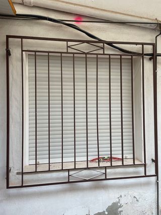 Reja ventana metálica