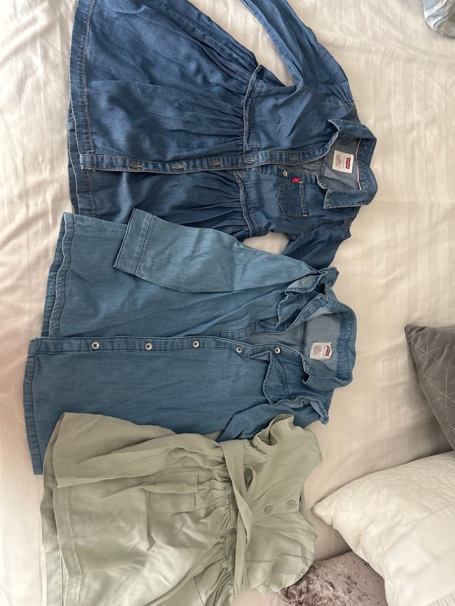 Vestidos niña Levis y Kiabi 92-98cm