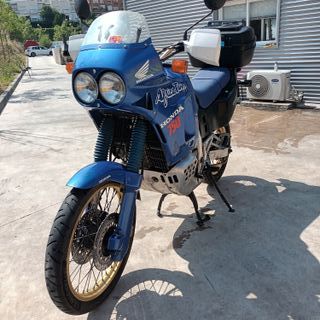 Honda África twin 750 RD04 Matrícula histórica 