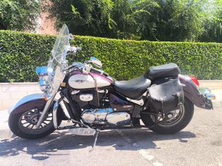 Suzuki Intruder C800 (Moto Custom)