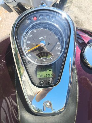 Suzuki Intruder C800 (Moto Custom)