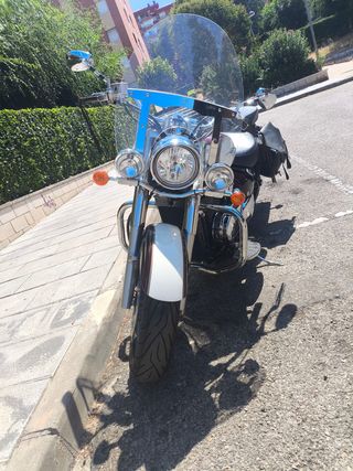 Suzuki Intruder C800 (Moto Custom)