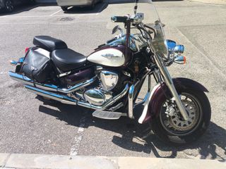 Suzuki Intruder C800 (Moto Custom)