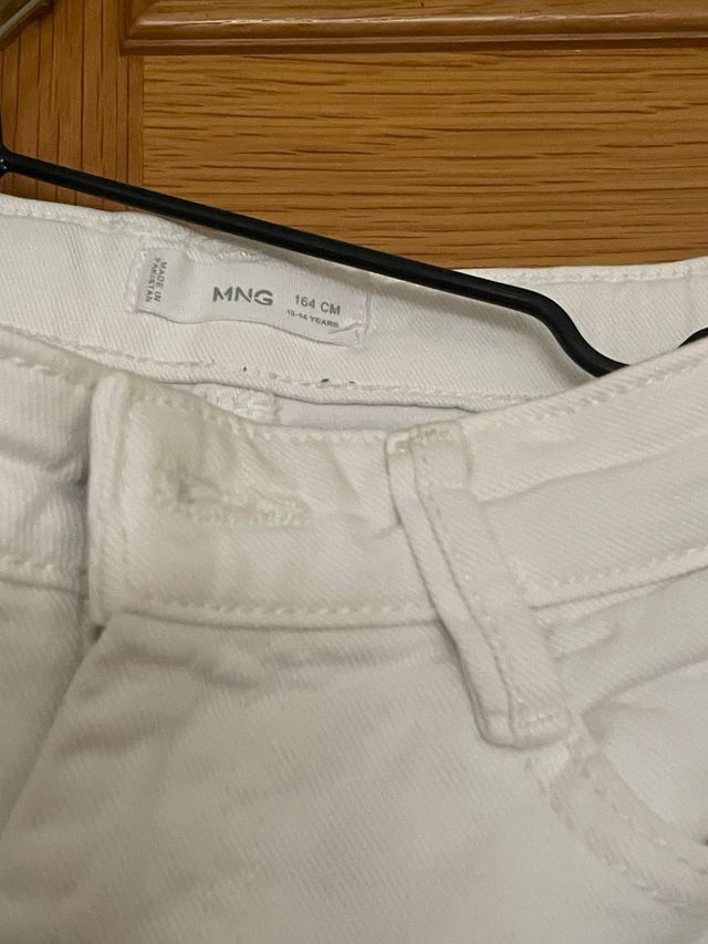 Pantalones vaqueros blancos