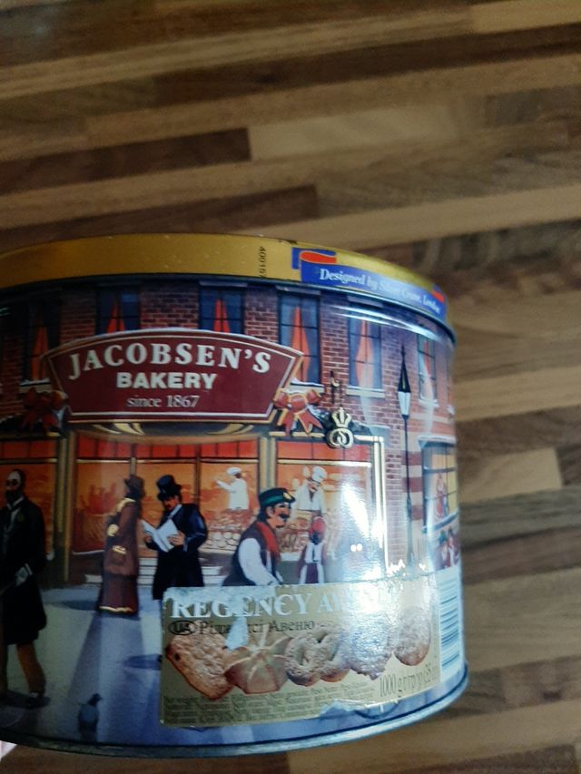 Scatola latta vintage natalizia