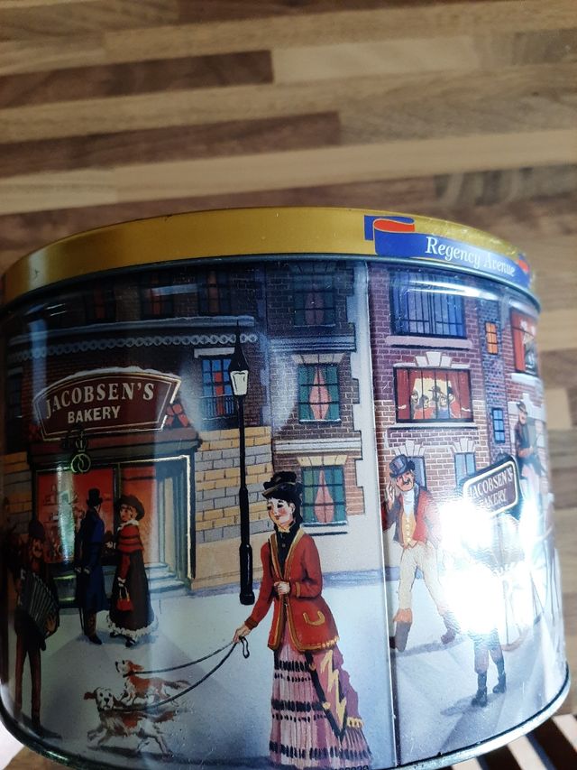 Scatola latta vintage natalizia